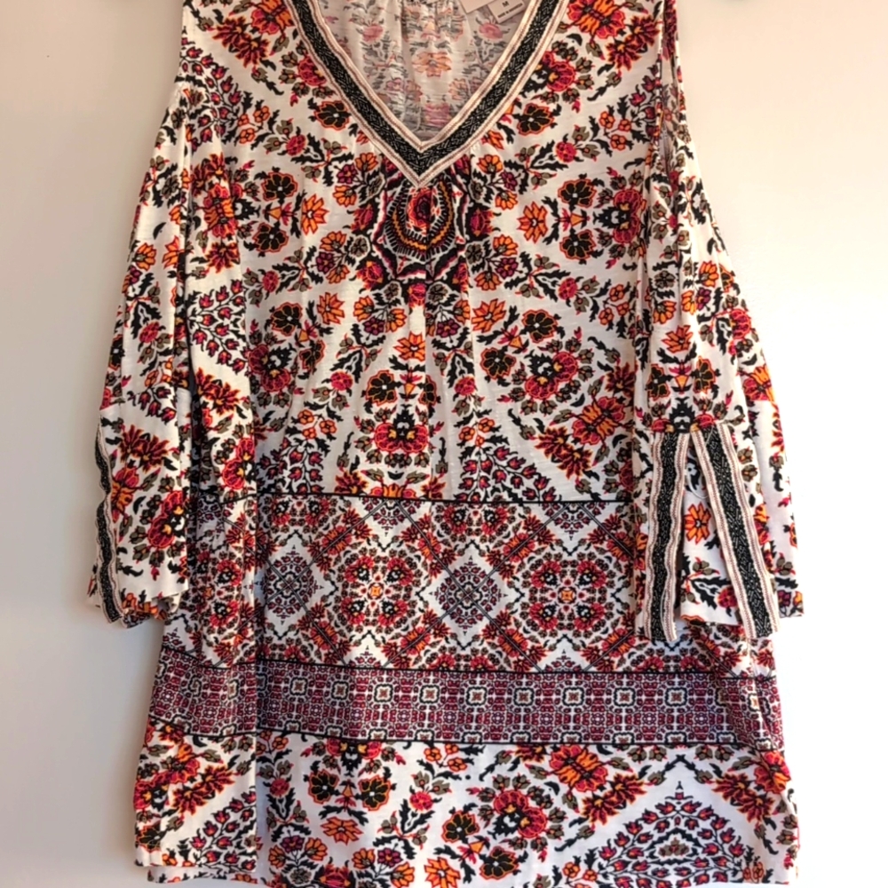 Style and Co - Picture 2 of 4